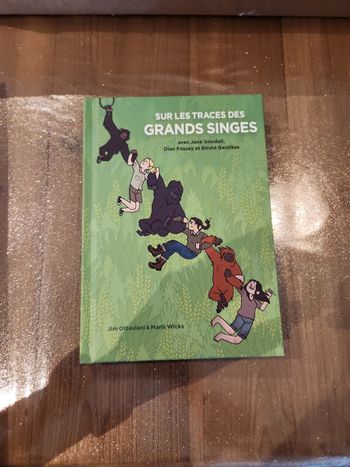 Livre : Sur les traces des grands singes