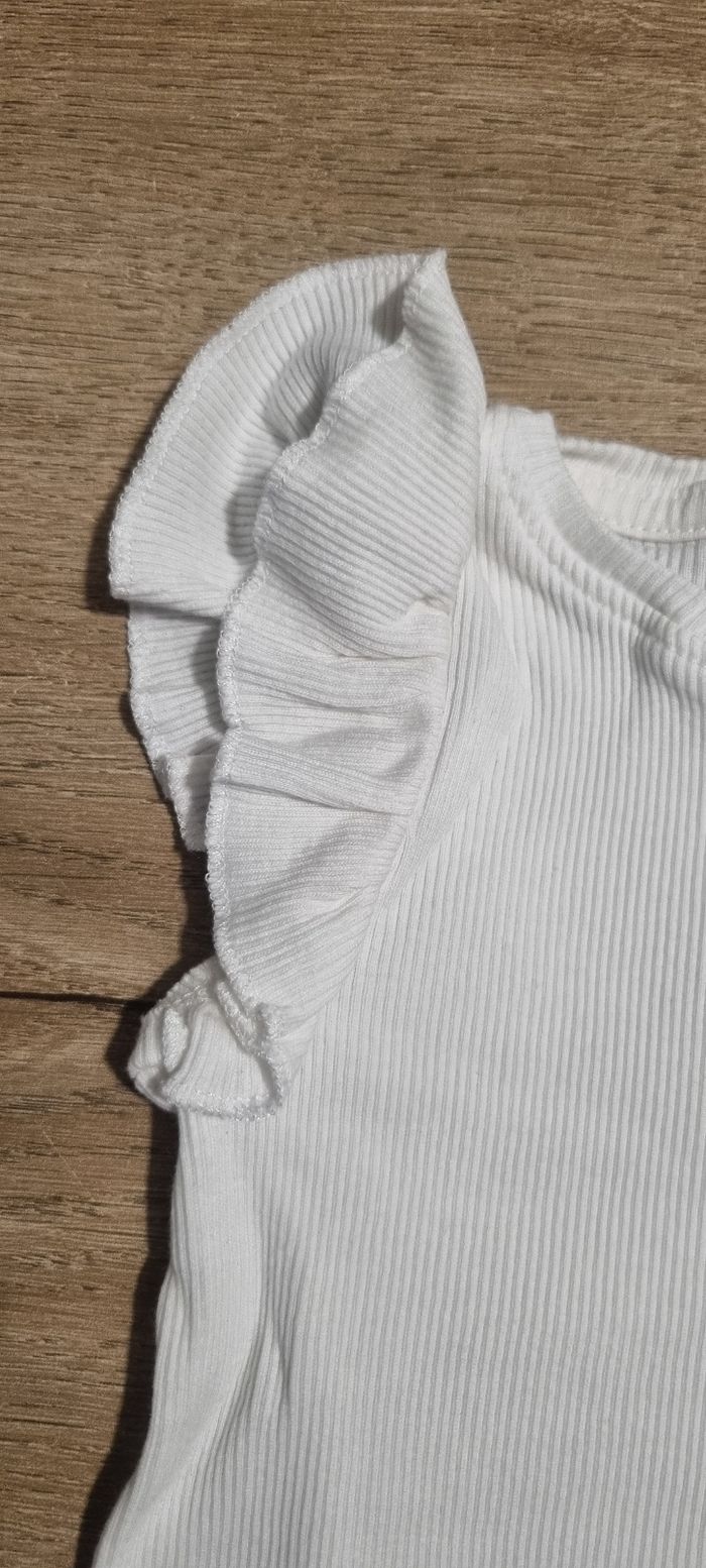 T-shirt MC côtelé 12 mois neuf - photo numéro 2