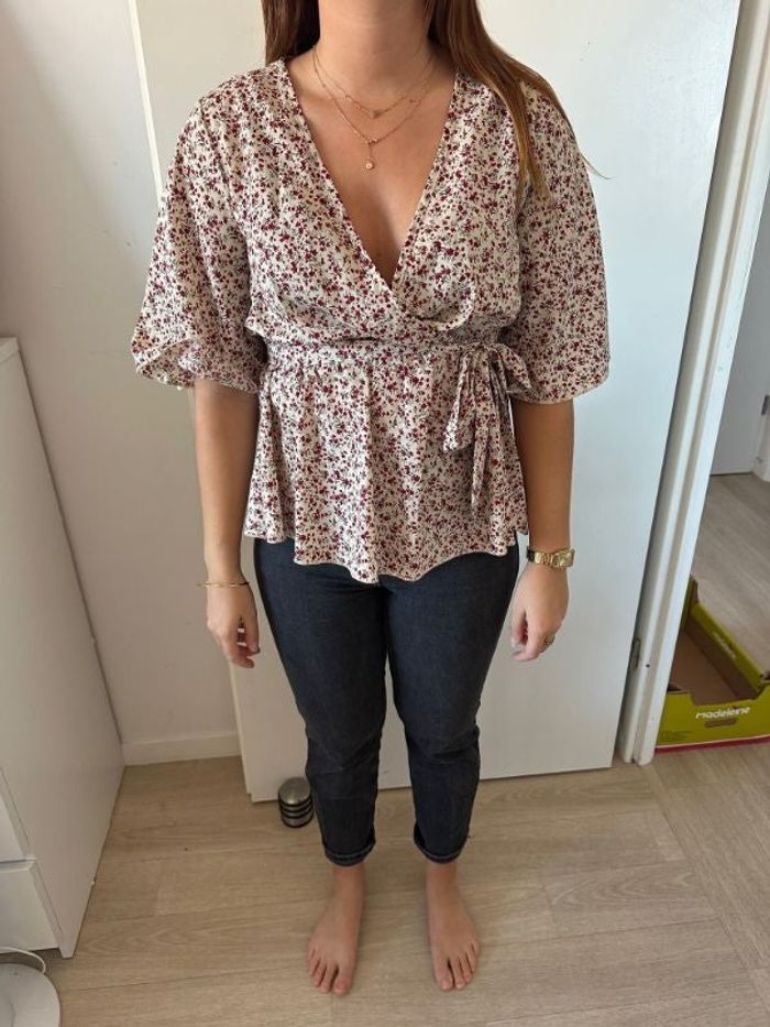 BLOUSE SHEIN Beige Fleuri.