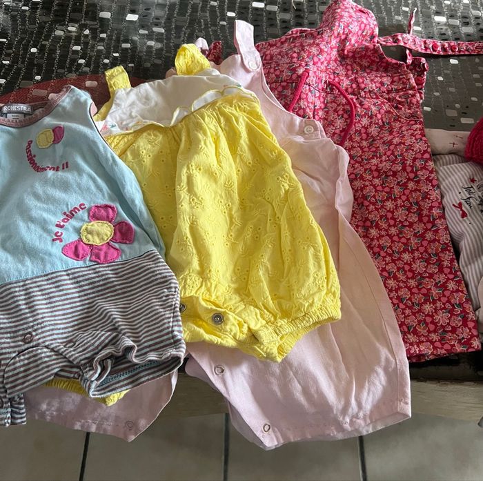 Vêtements bébé - photo numéro 3