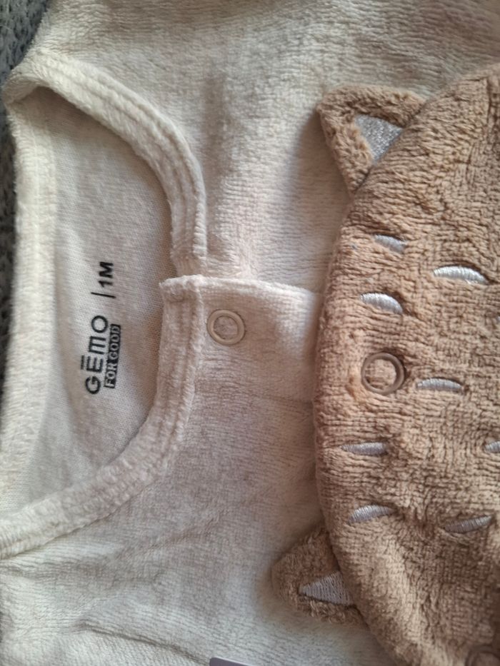 Lot 2 pyjamas 1 mois