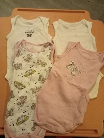 Lot de 4 bodies fille