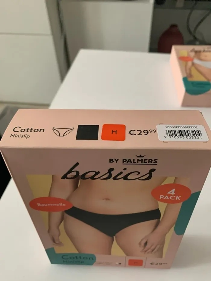 Pack de 4 culottes . - photo numéro 2