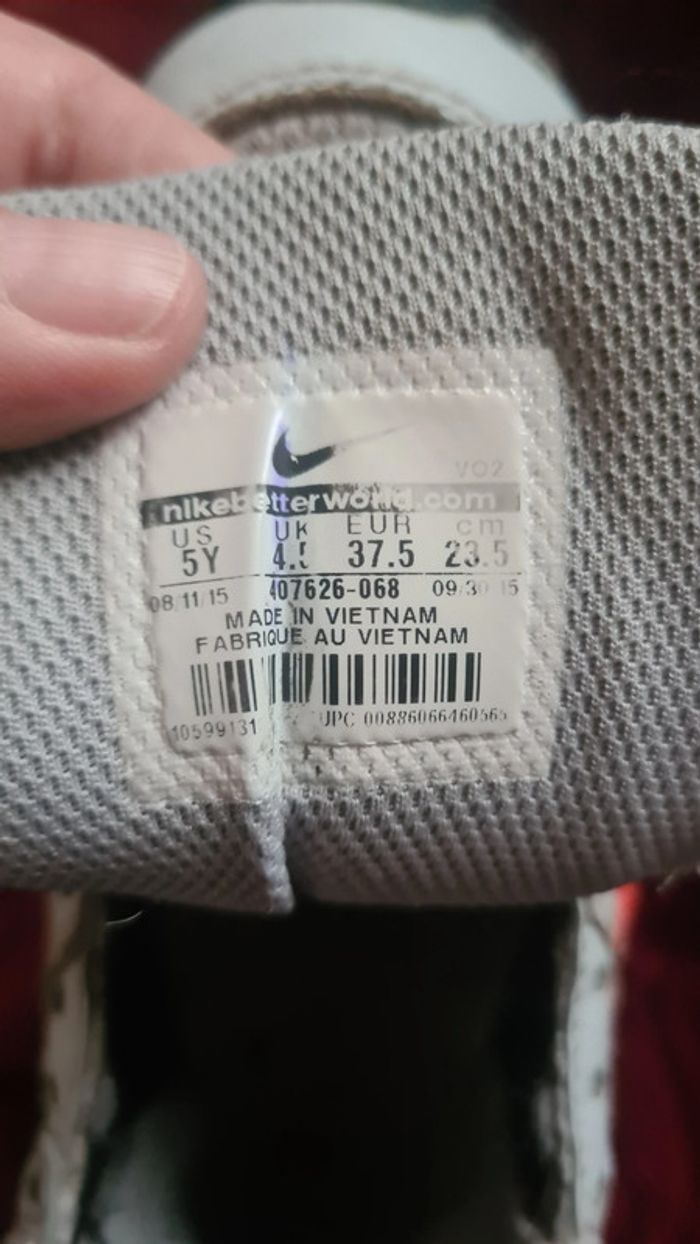 Basket Nike T 37.5 - photo numéro 4