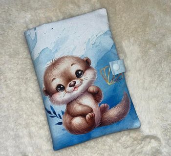 Protege carnet de santé loutre bleu 