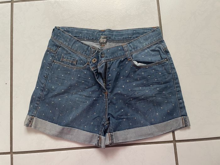 Short en jean à pois