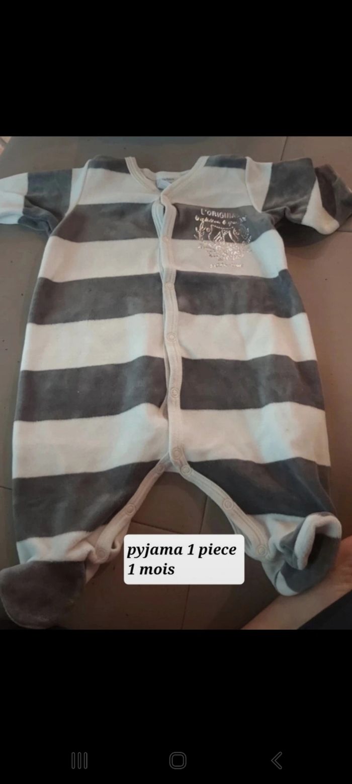 Pyjama 1 mois