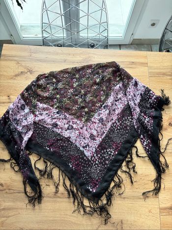 Foulard noir et violet à frange pimkie