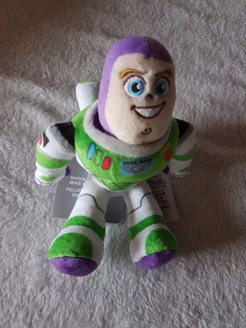 Peluche d epaule Buzz l eclair aimantée