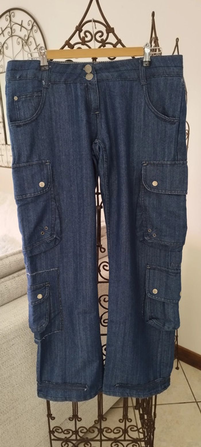Jean large Rosebud avec poches. Taille 42. Neuf