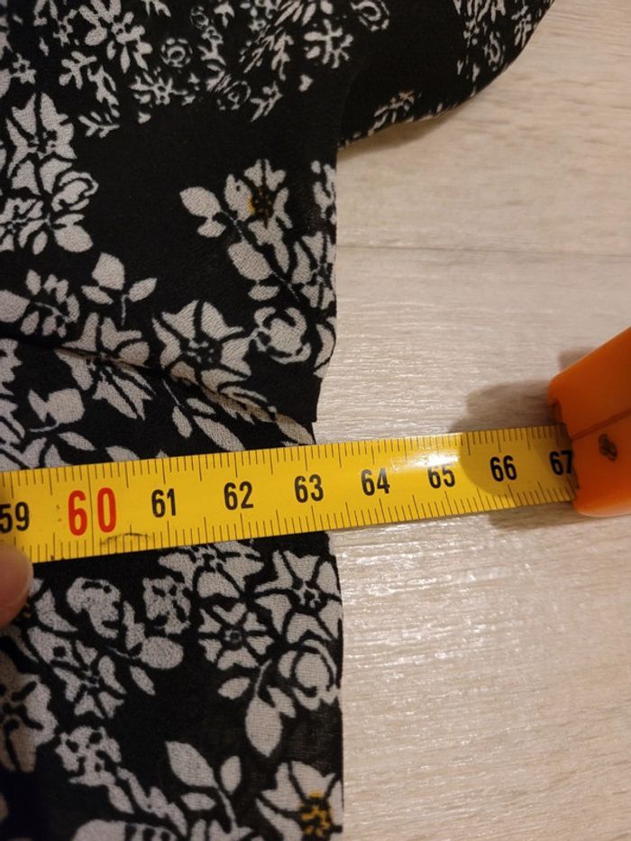 Chemise légèrement transparente - photo numéro 7