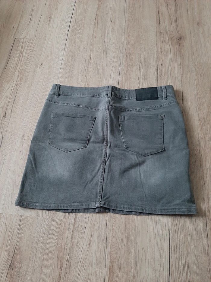 Super jupe grise - photo numéro 2