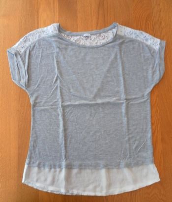 tee-shirt gris dentelle
