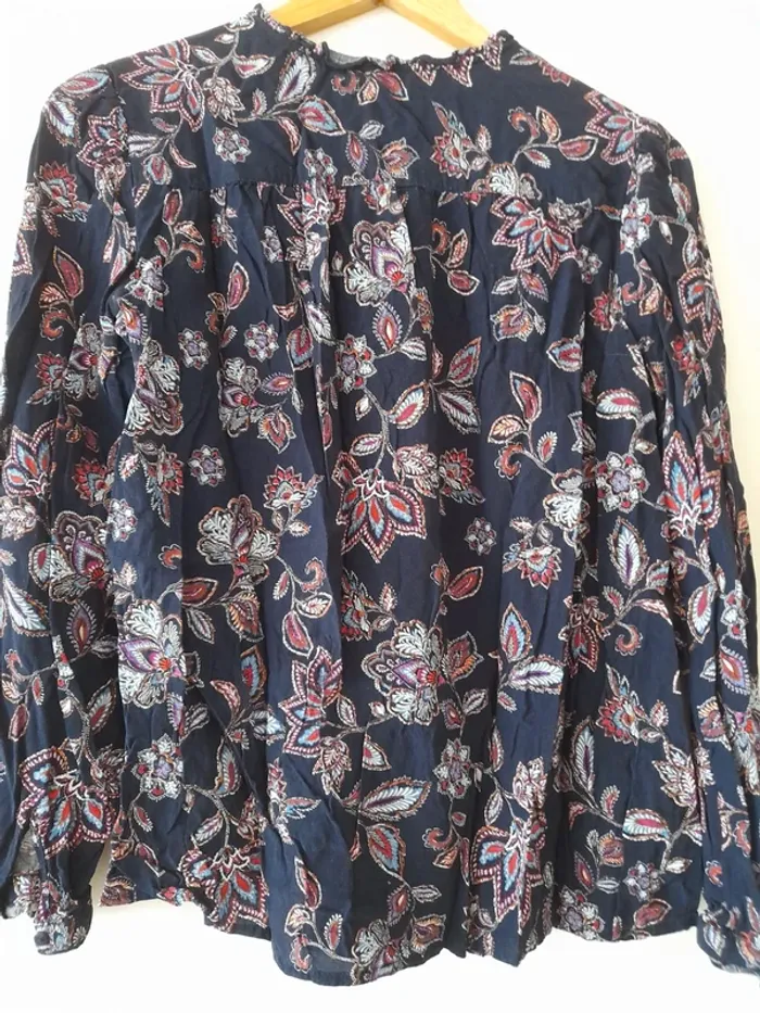 Blouse manches longues et décolleté V - photo numéro 5