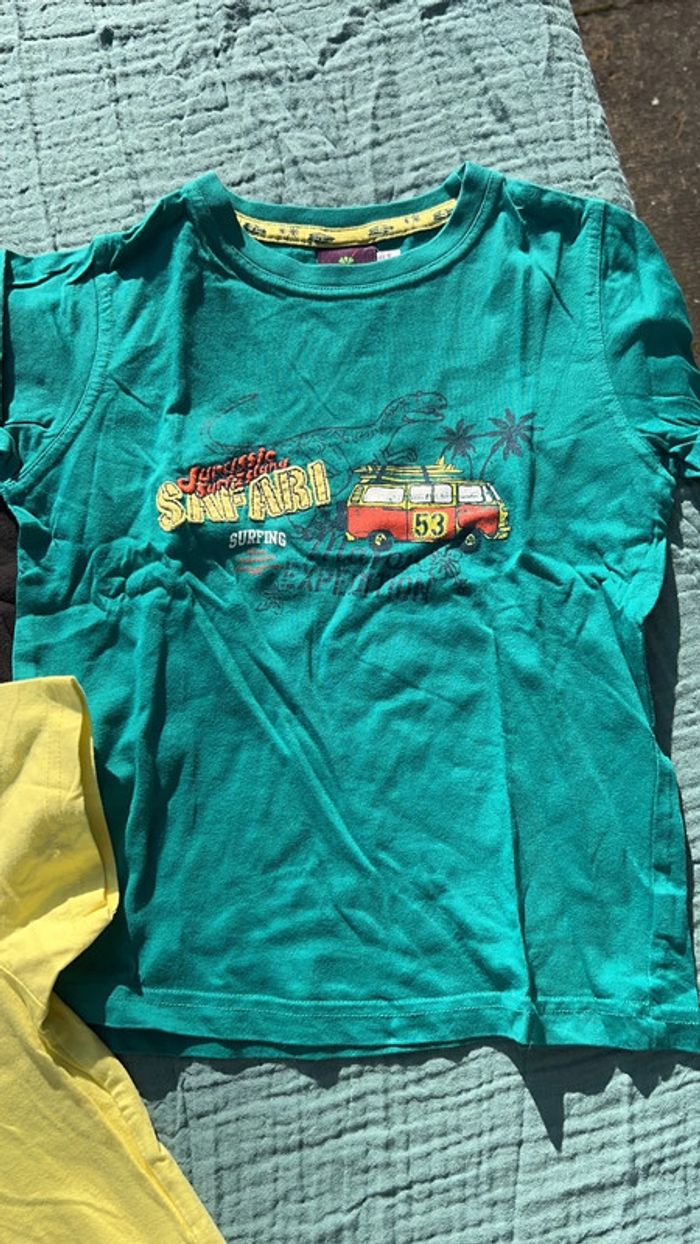 Lot de 3 tshirts 6 ans très bon état - photo numéro 3