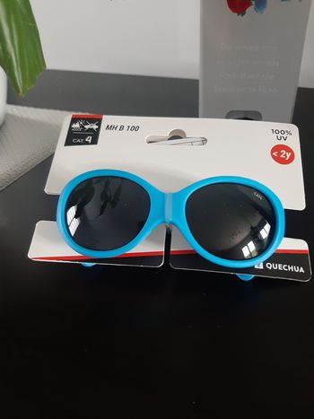 Lunette Quechua taille 2 ans