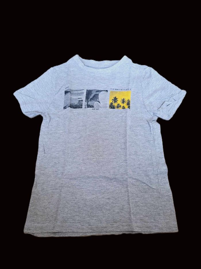 T-shirt manches courtes 8 ans Kiabi NEUF