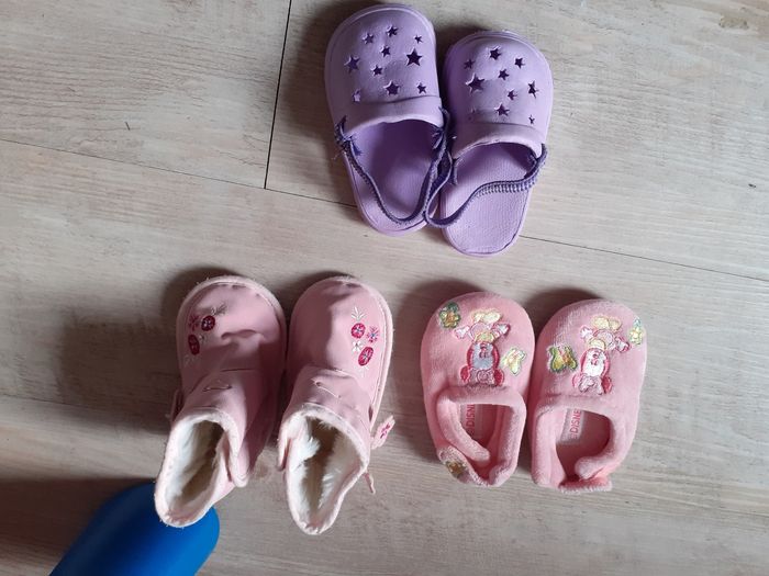 Lot de 3 paires de chaussures taille 18, 0-6mois