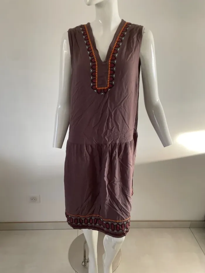 Robe marron - photo numéro 4