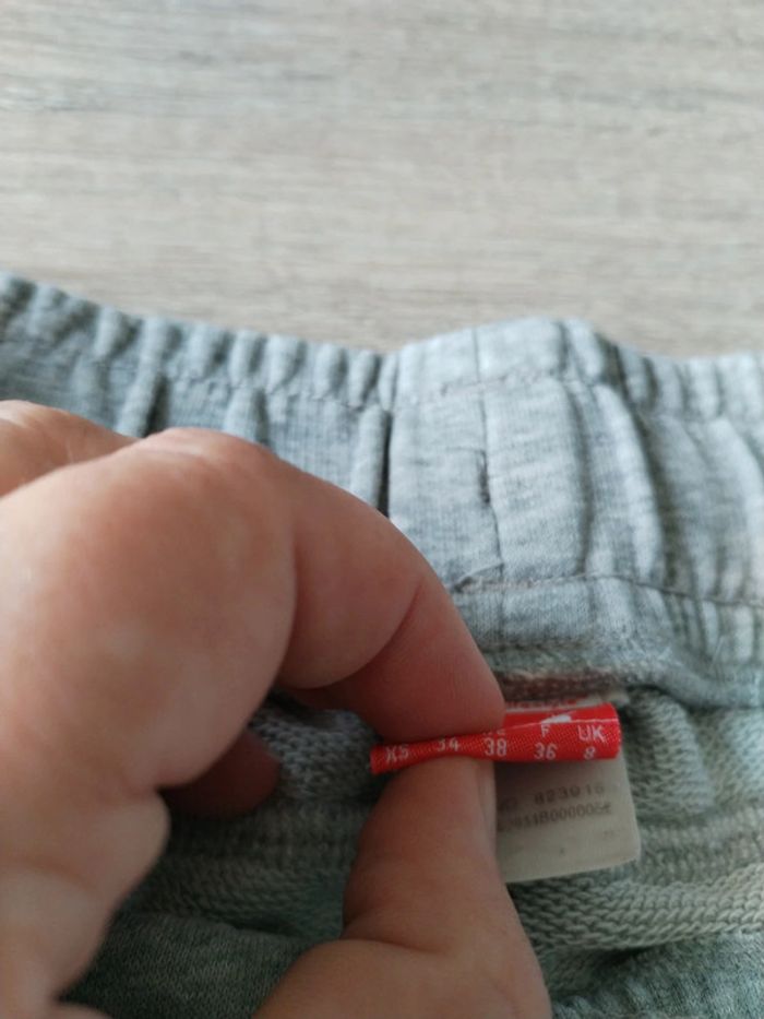 Jogging taille 36 - photo numéro 2