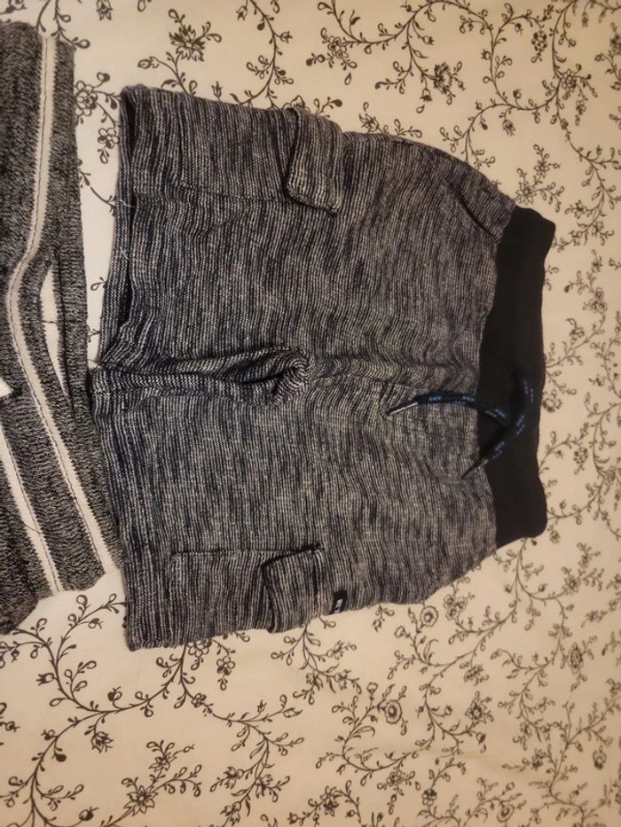Lot 2 shorts 3 ans - photo numéro 3