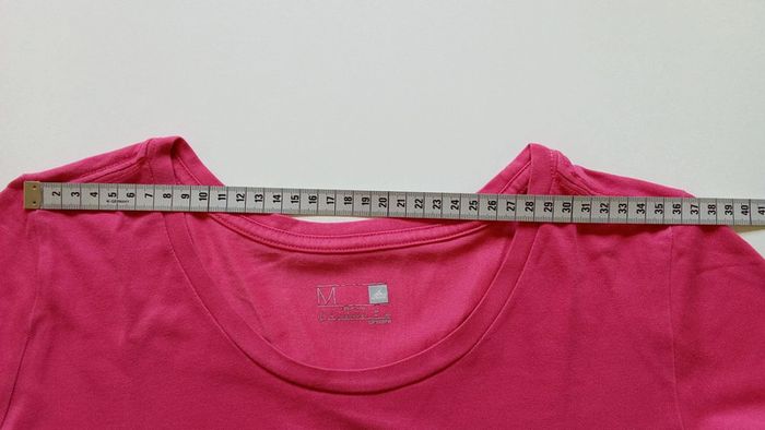 T-shirt Adidas taille M - photo numéro 7