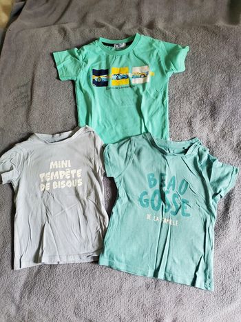 Lot 3 t-shirts 3 ans