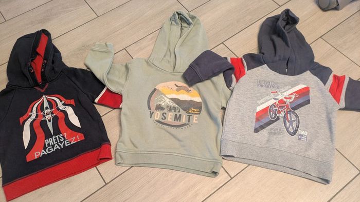 Lot sweat à capuche 4 ans