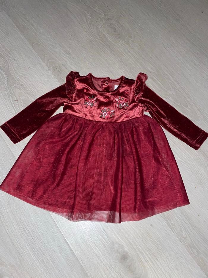 Lot de deux robes et un ensemble - photo numéro 2