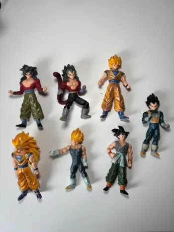 Lot de figurines dragon ball z DBZ GT super goku
