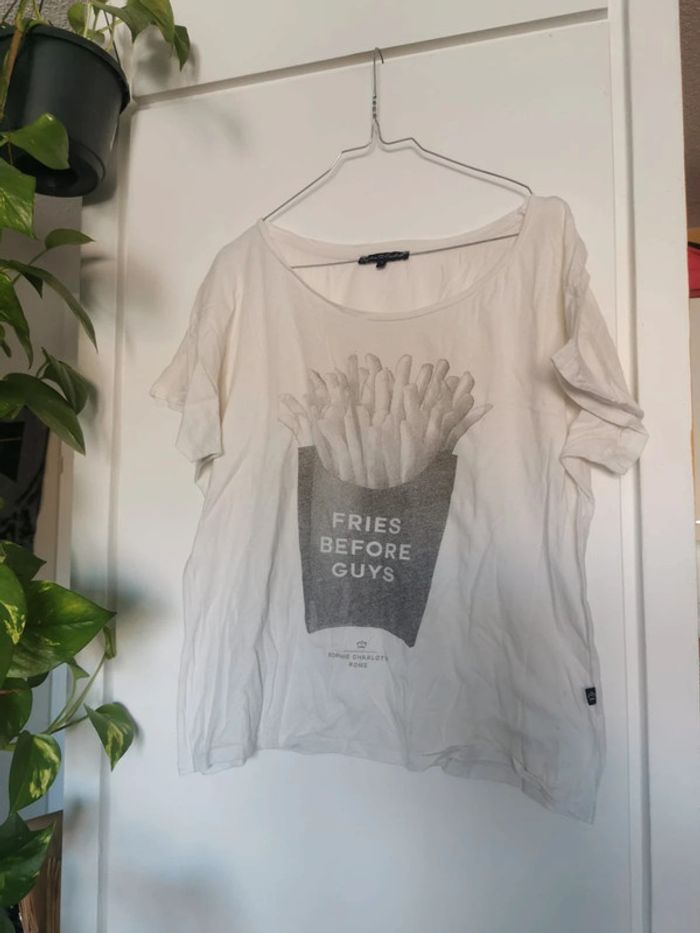 T-shirt blanc Sophie et Charlotte