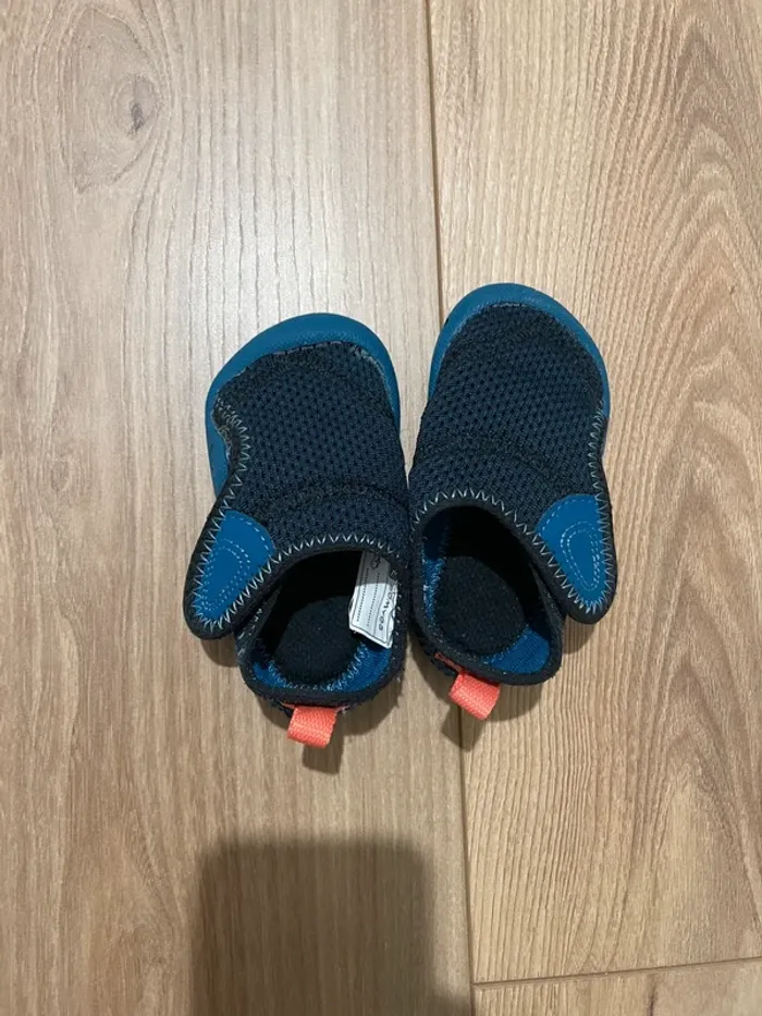 Chaussons décathlon taille 19/20 - photo numéro 3