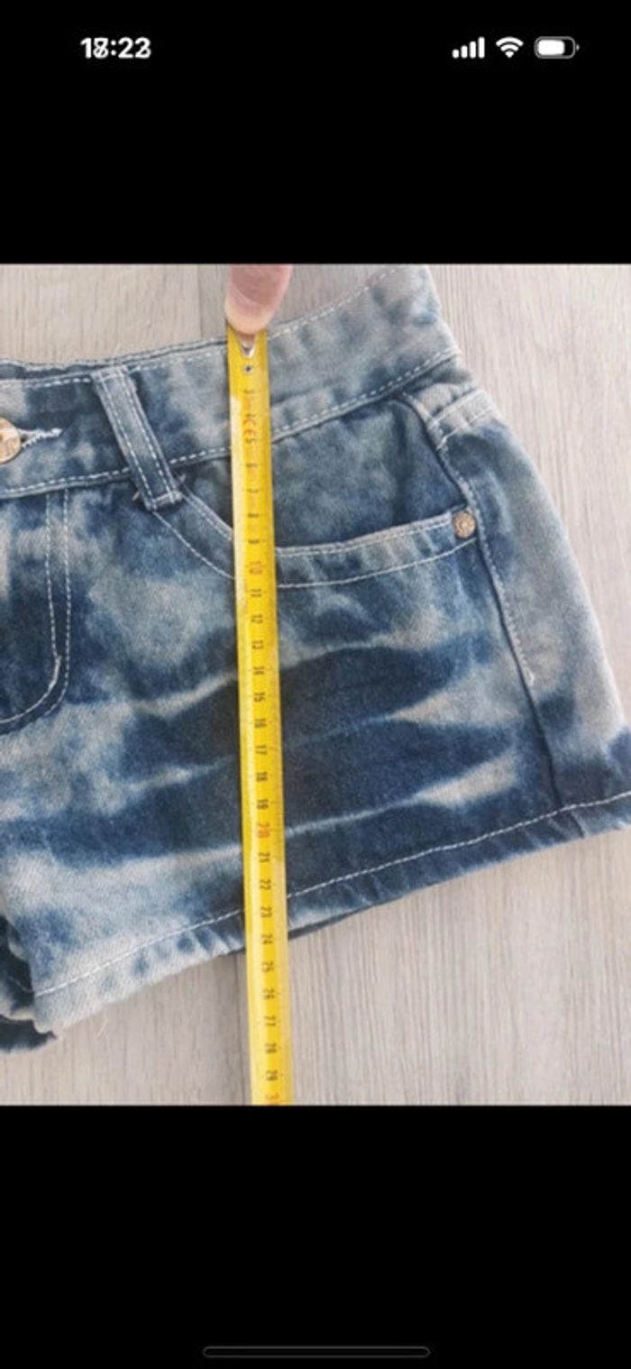 Short en jeans taille S - photo numéro 5