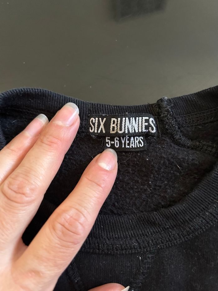 Pull six bunnies 4 ans - photo numéro 2