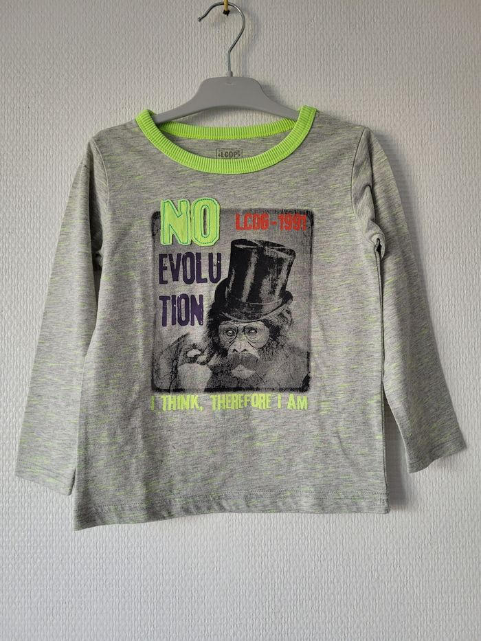 T-shirt gris LCDP 5 ans TBE - photo numéro 2