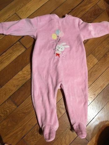 Pyjama rose comme neuf 12 mois