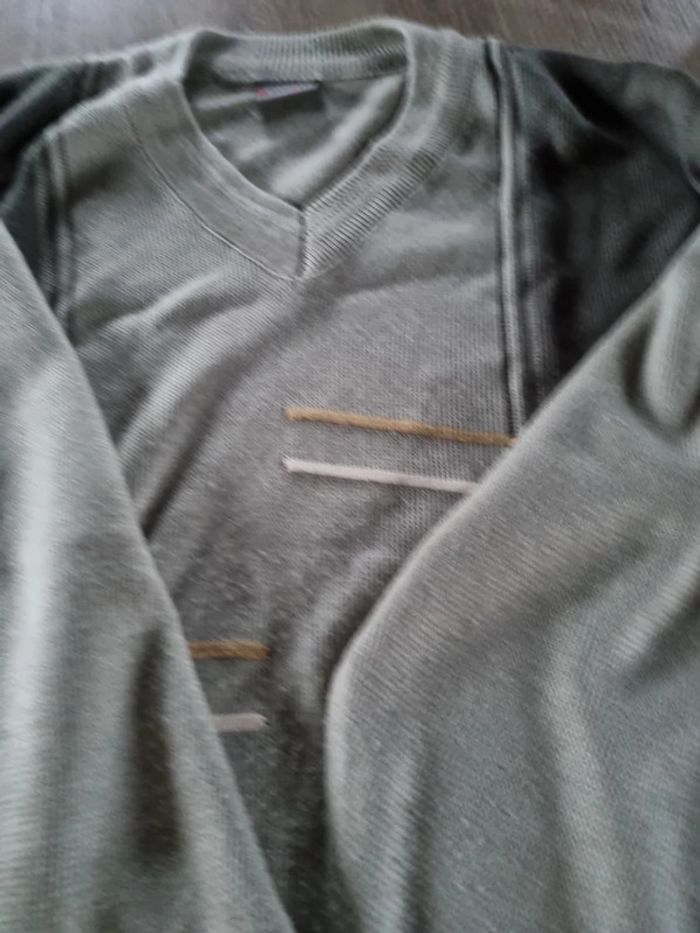 Pull kaki clair - photo numéro 3