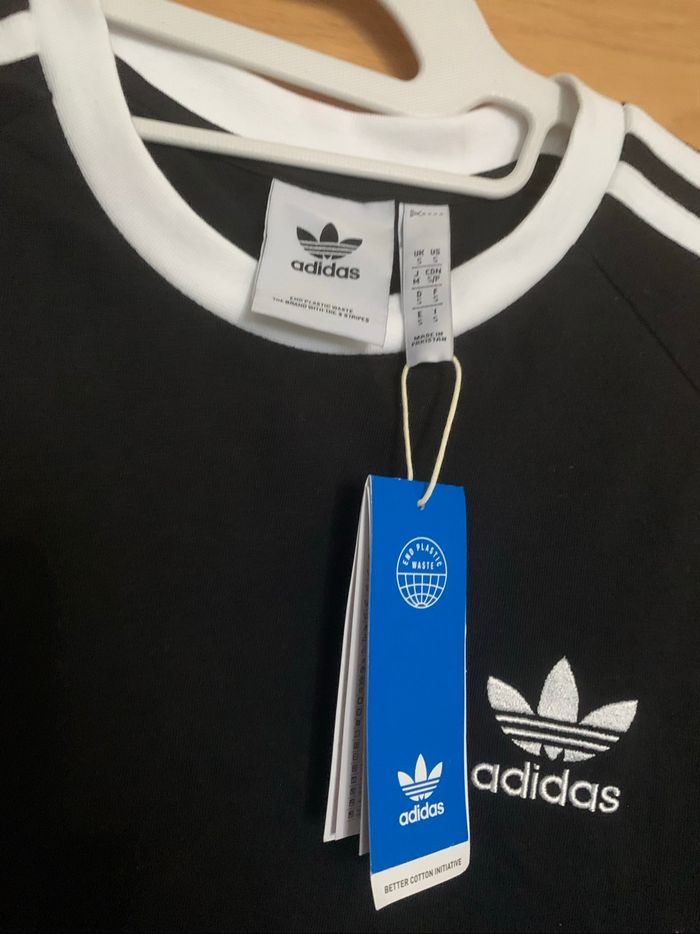 Tees-shirt manches longues neuf - photo numéro 3