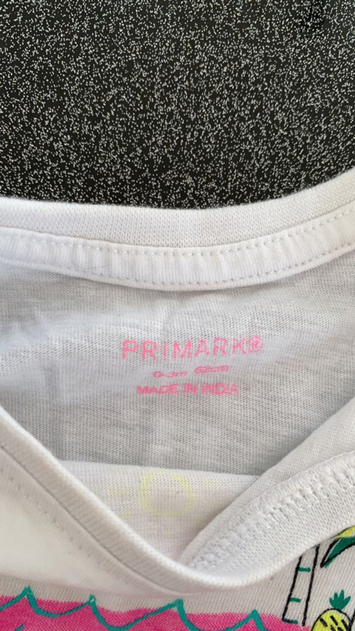 Teeshirt primark 0-3 mois - photo numéro 2