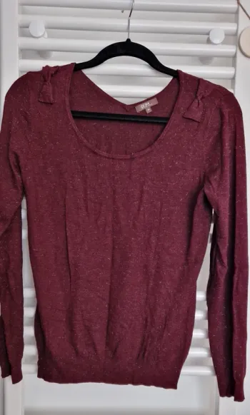 Pull fin bordeaux pailleté