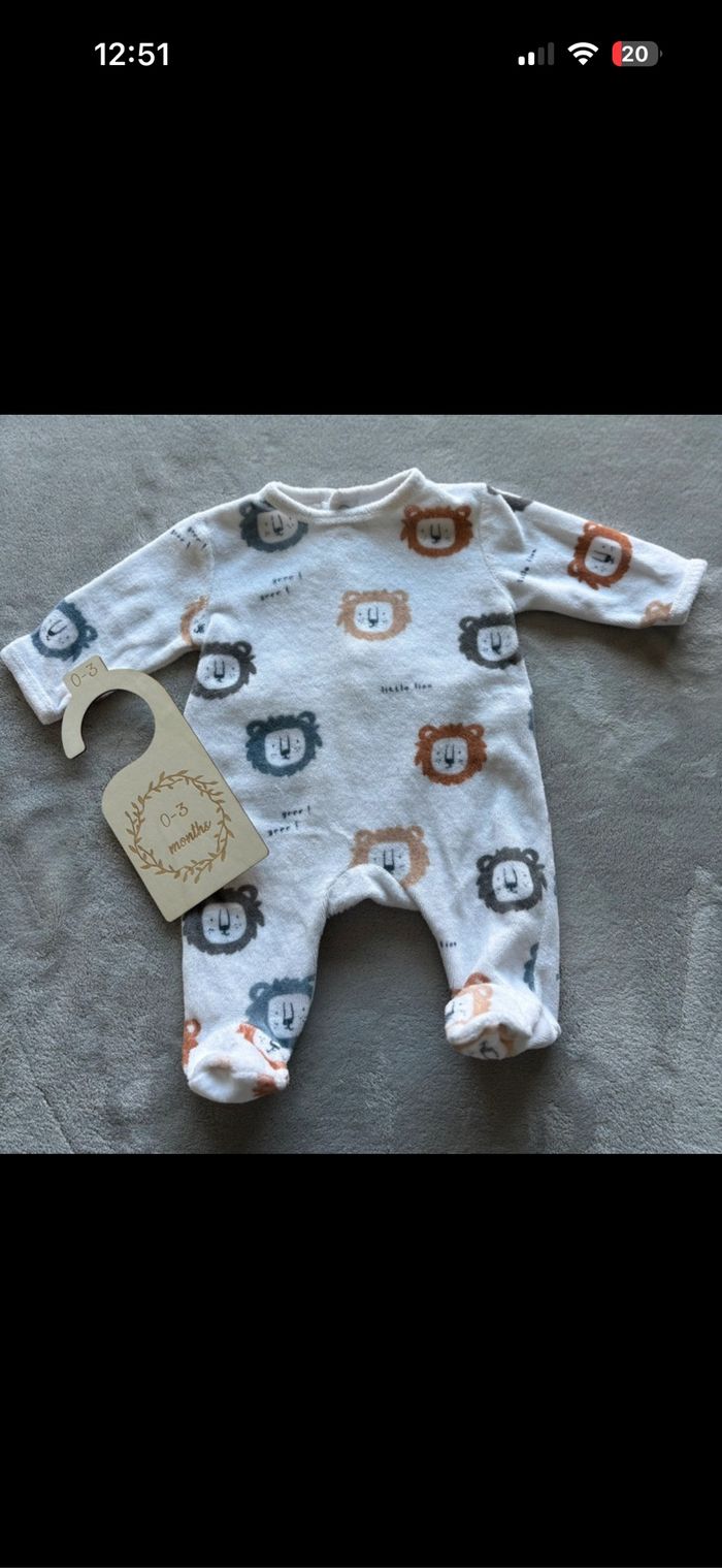 Lot pyjama 1 mois - photo numéro 4