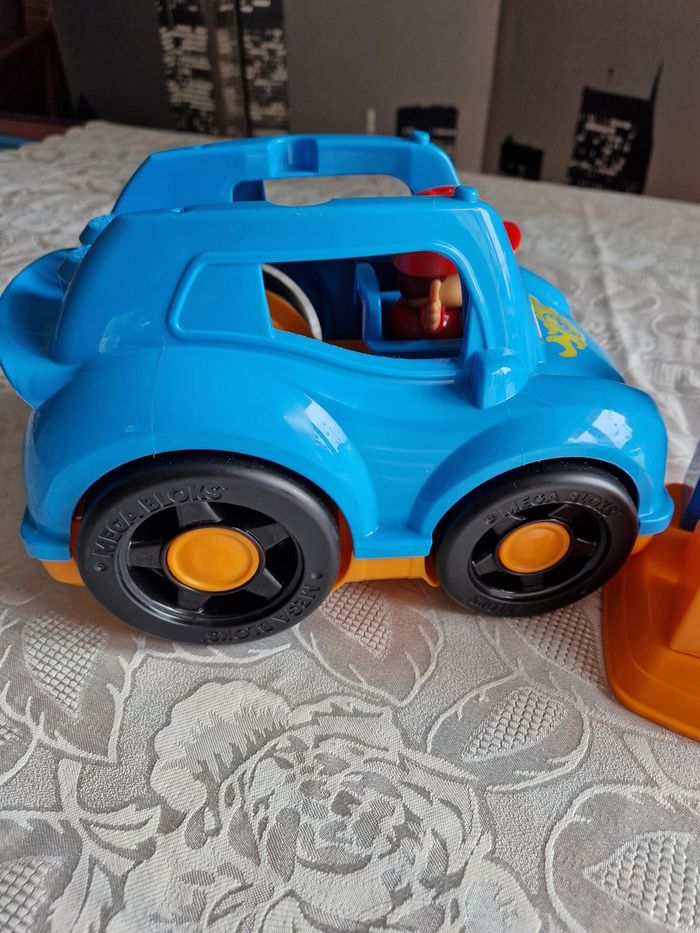 Grosse voiture bleue Megabloks - photo numéro 6
