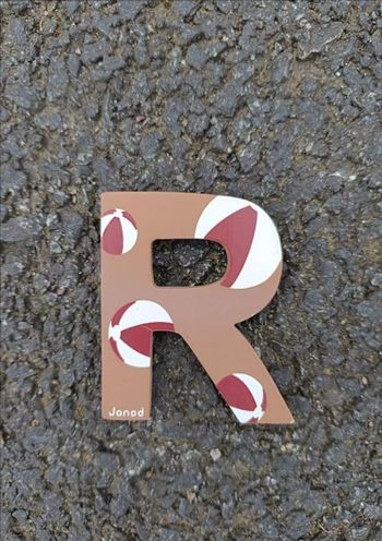 Lettre R