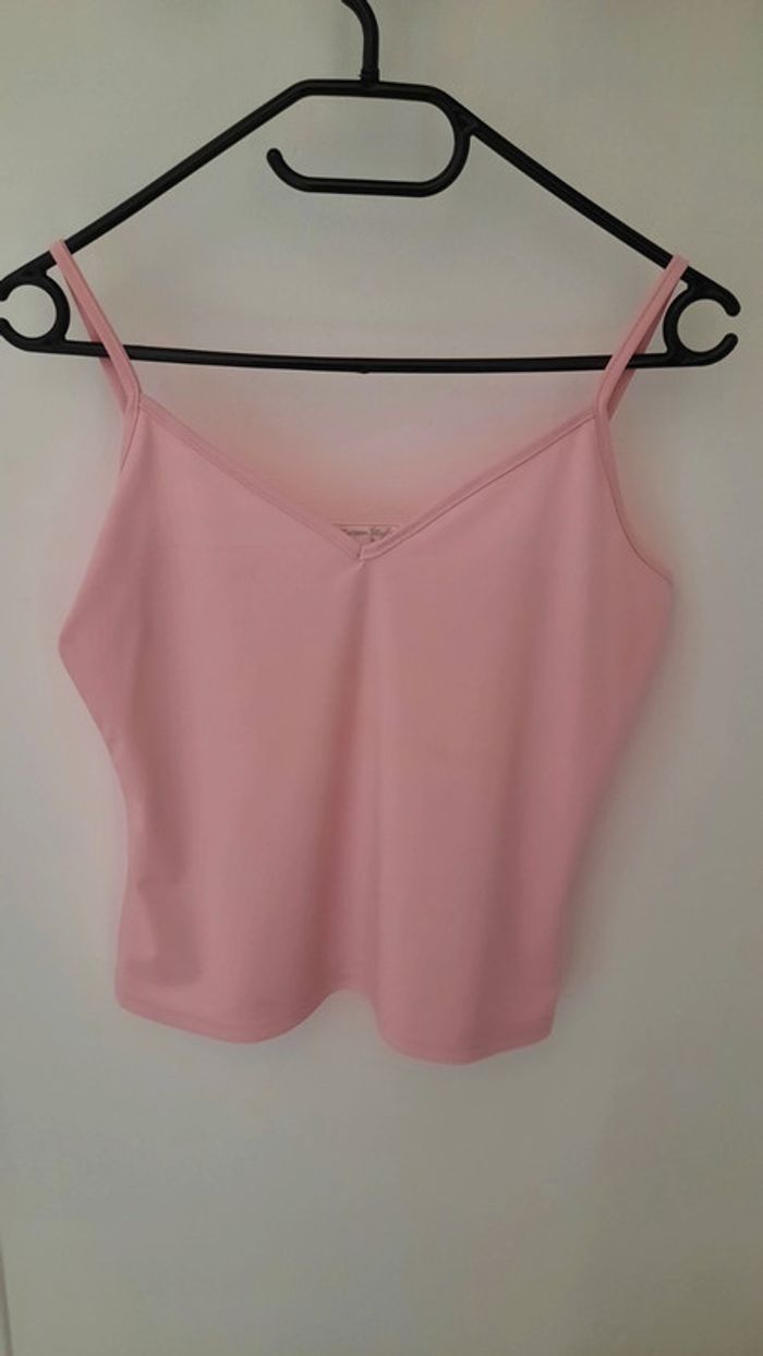 Haut bretelles fines Taille 42/44 rose