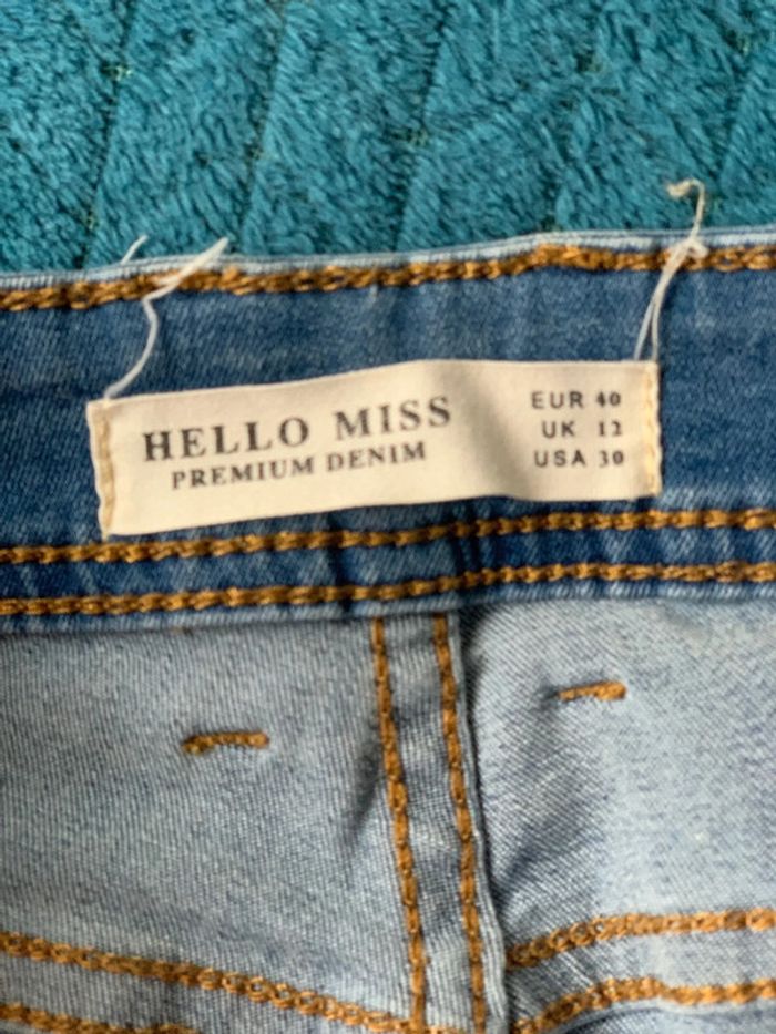 Jeans troué slim - photo numéro 2