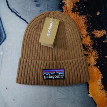 Bonnet Patagonia Marron neuf, jamais porté, avec étiquettes d’origine.