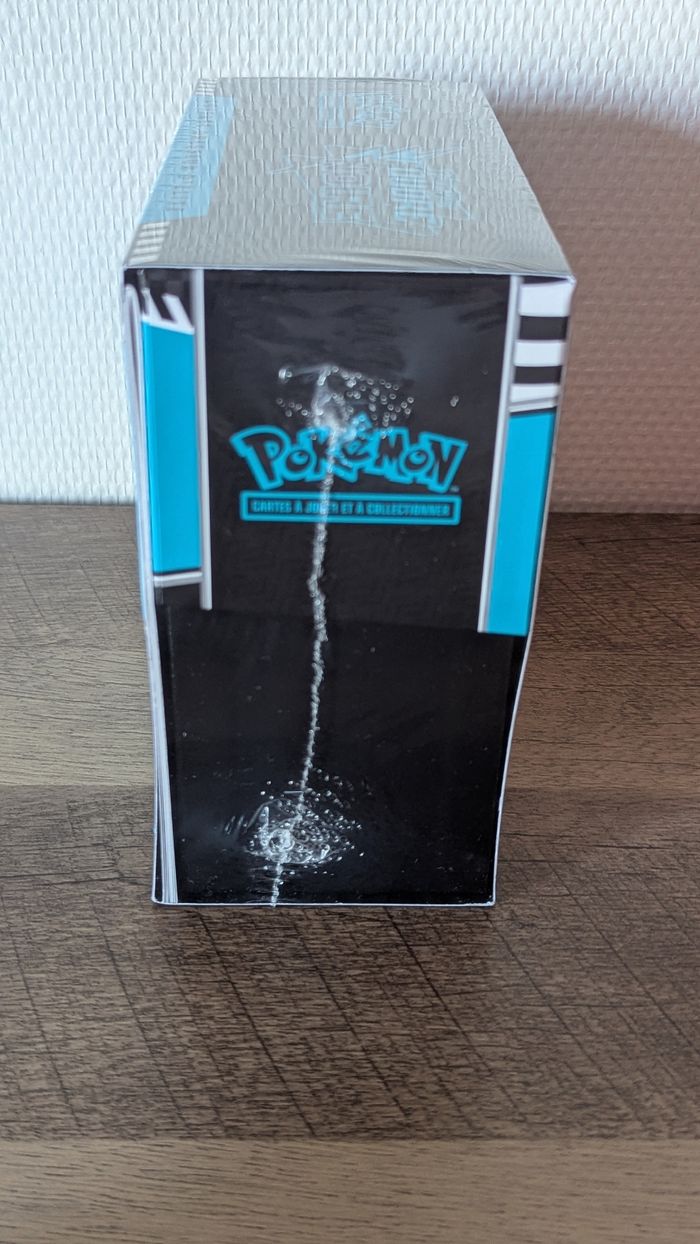 Carte Pokémon " ETB EV10.5 - Foudre Noire" - photo numéro 4