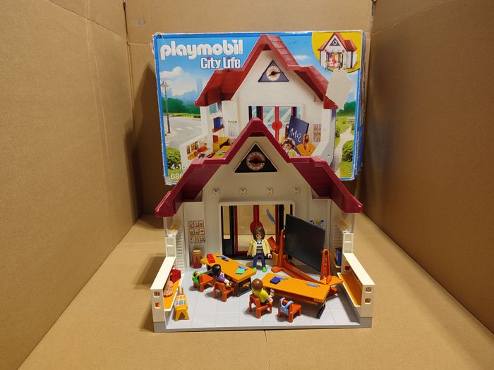 Playmobil 6865 Ecole avec salle de classe - occasion