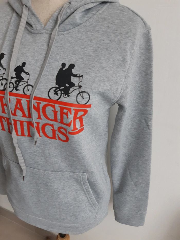 Sweat à capuche Stranger things T36 - photo numéro 3