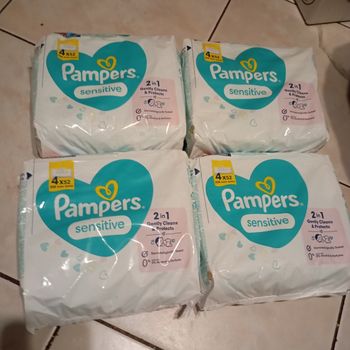 832 lingettes Pampers sensitive